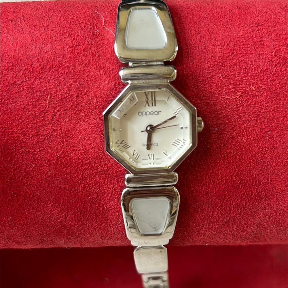 COPY - Appear women Watch
